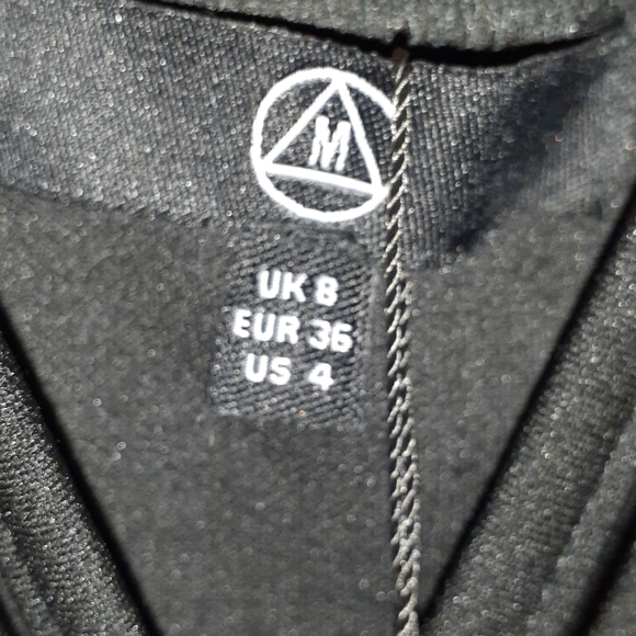 Black Dress - Picture 5 of 8